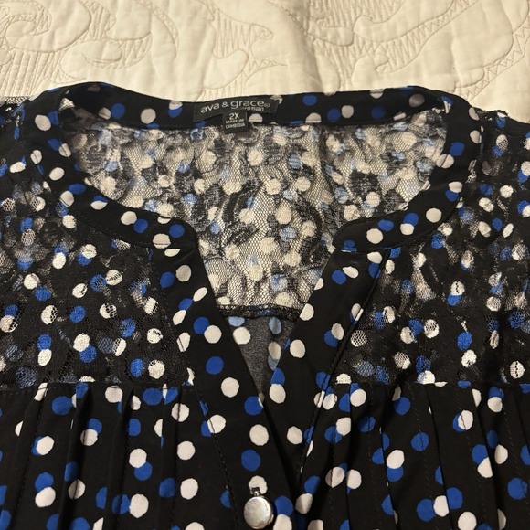 Ava And Grace Women's 2X Top Black With Blue And White Polka Dots. 3/4 Sleeve - Picture 5 of 7